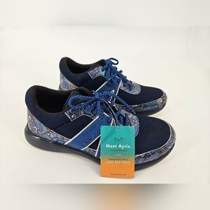 Traq by Alegria Qarma Wild Child Blue Sneakers Athletic Shoes Sz 37 - US 7-7.5